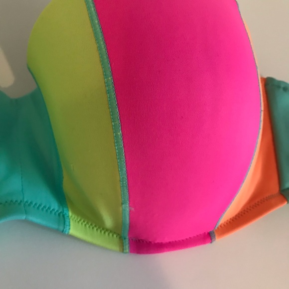 Victoria’s Secret swimsuit - Picture 2 of 3